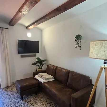 Albergue La Cuba * La Cuba
