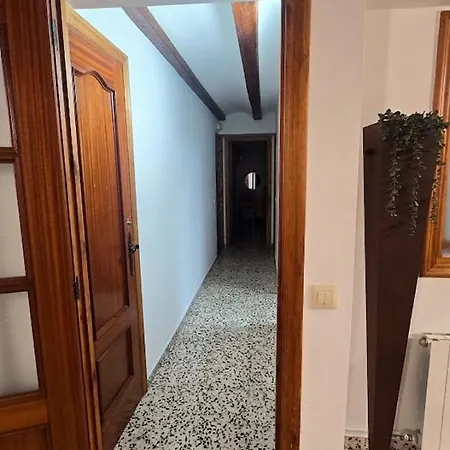 Albergue La Cuba Hostel *